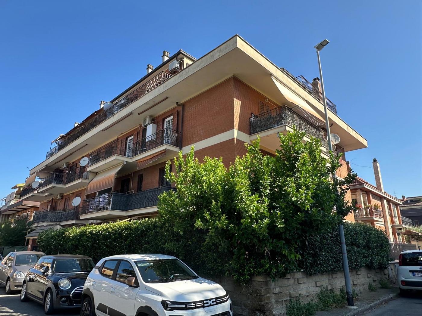 Monolocale arredato in affitto a Roma