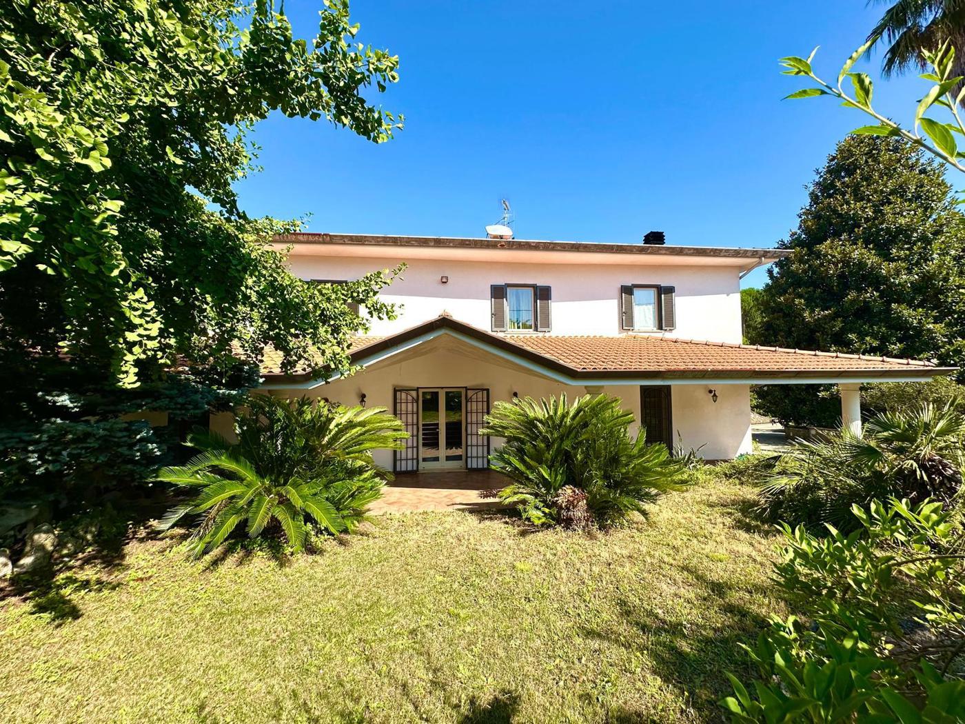 Villa con giardino a Velletri