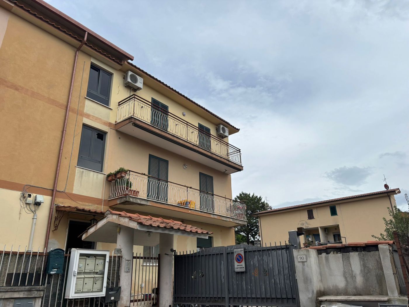 Trilocale arredato in affitto a Ciampino