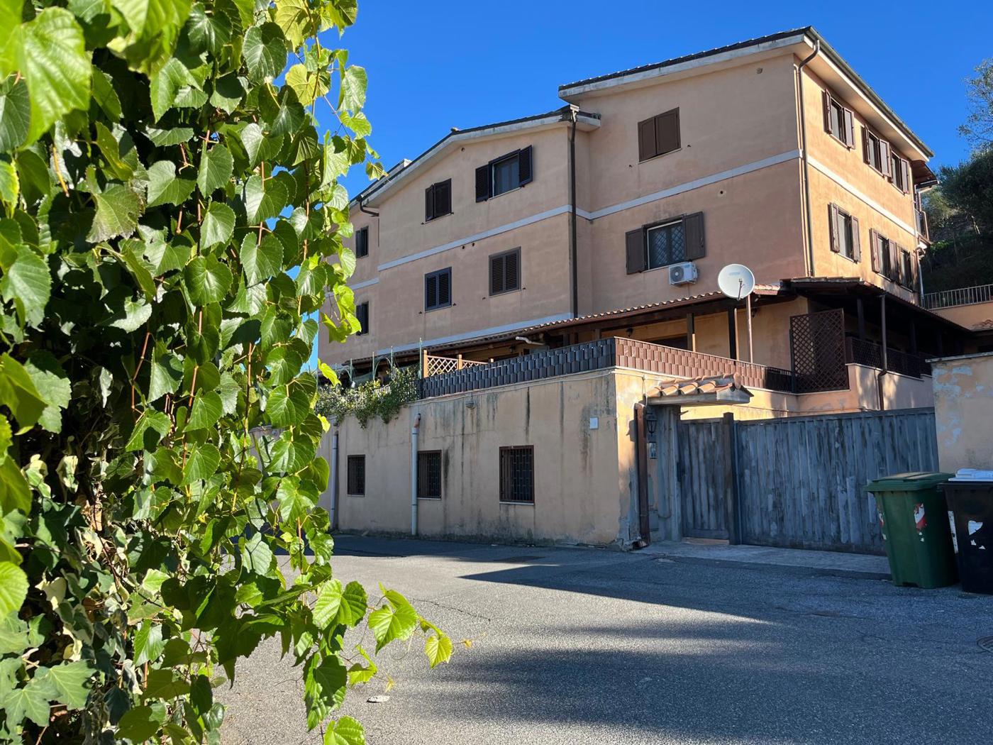 Bilocale arredato in affitto a Roma