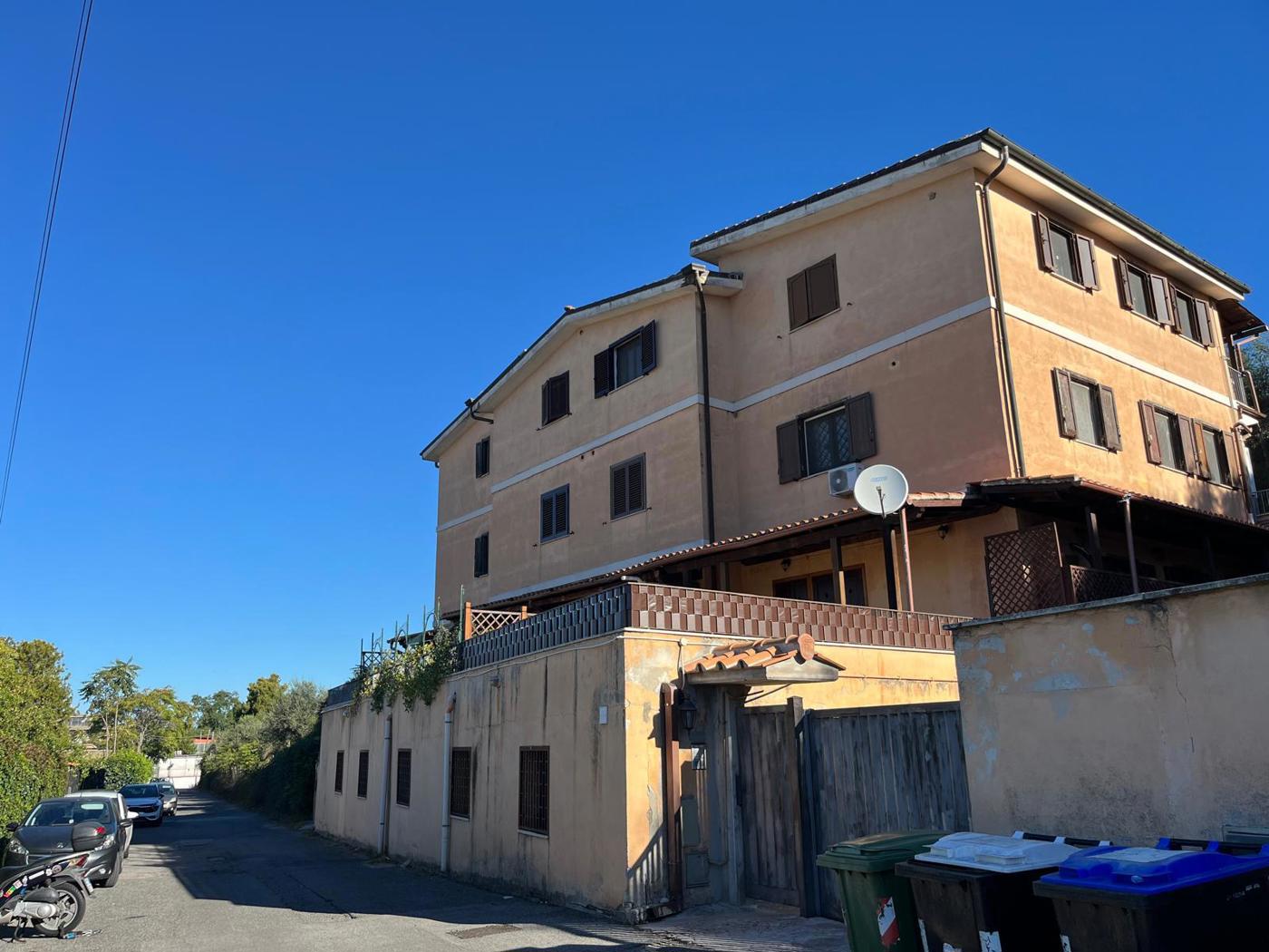 Bilocale arredato in affitto a Roma