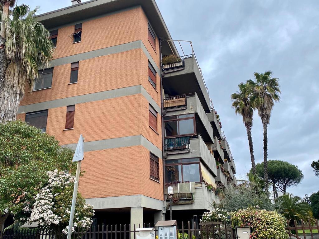 Bilocale arredato in affitto a Roma