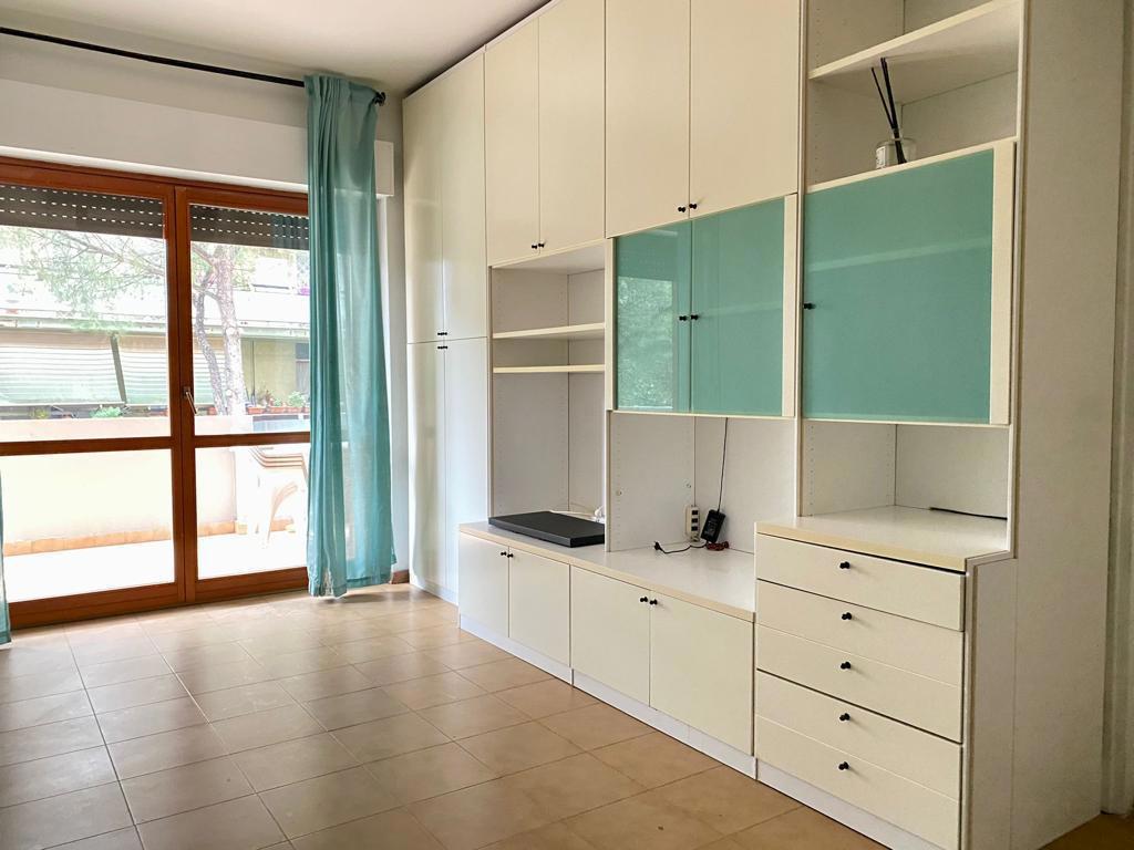 Bilocale arredato in affitto a Roma