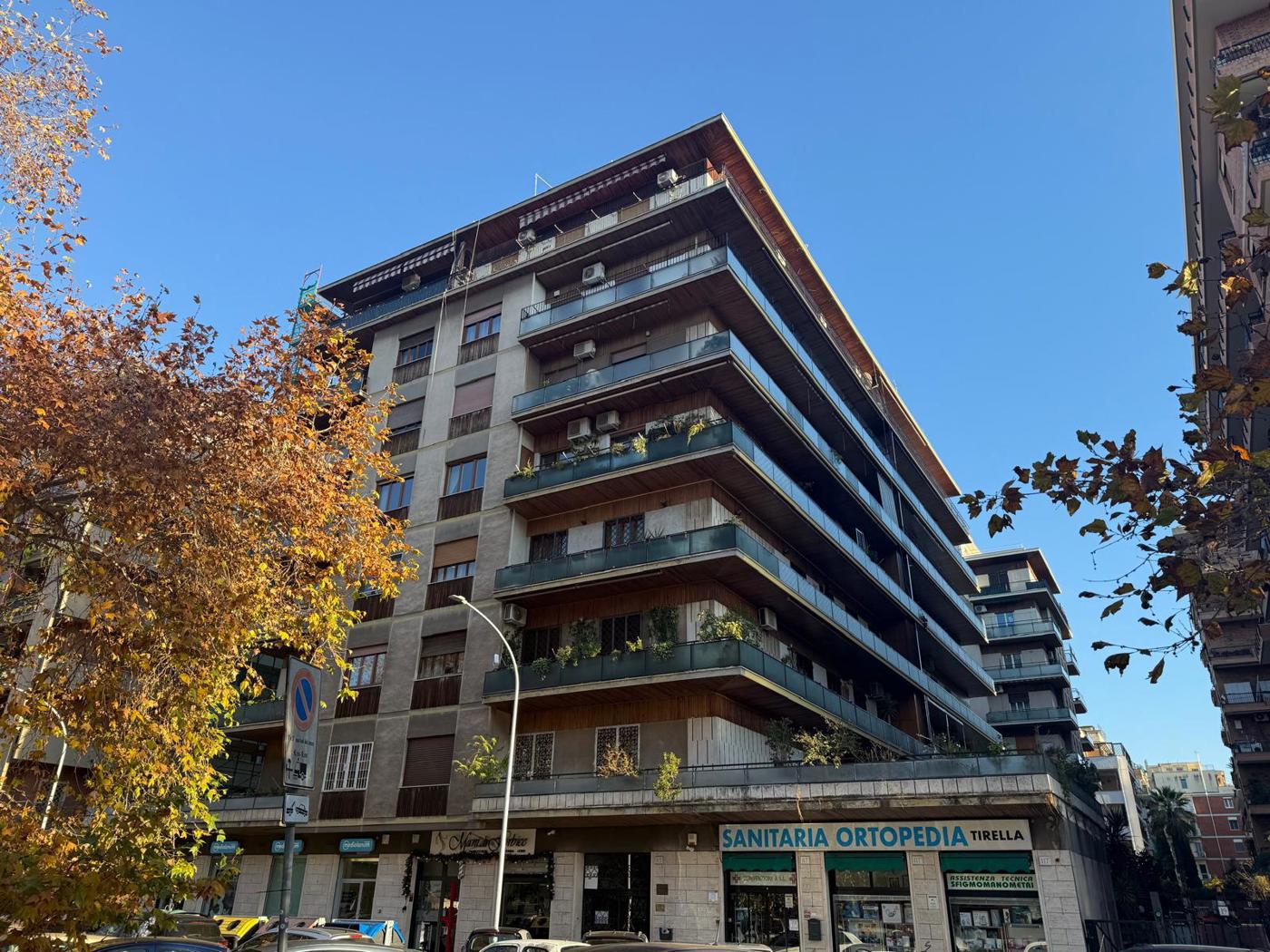 Quadrilocale in vendita a Roma