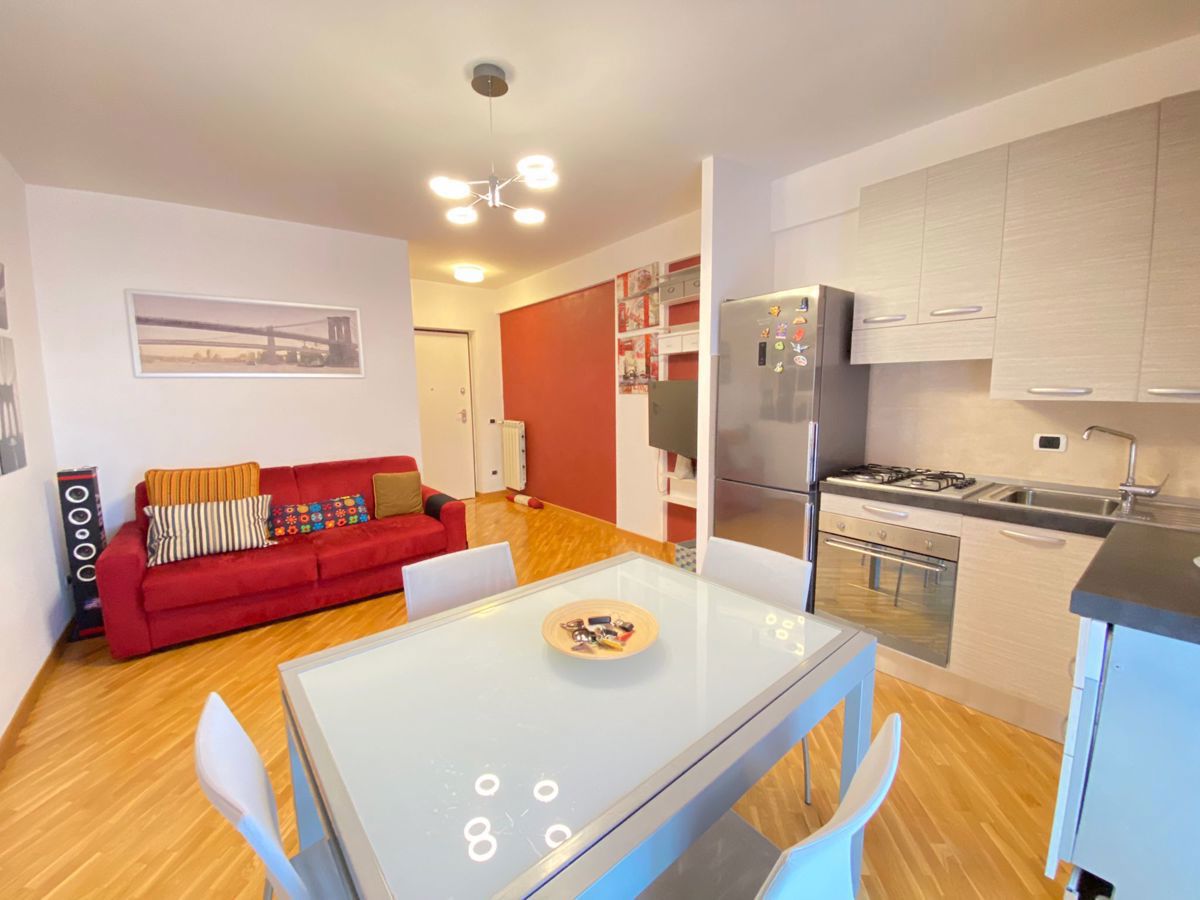 Bilocale arredato in affitto a Velletri