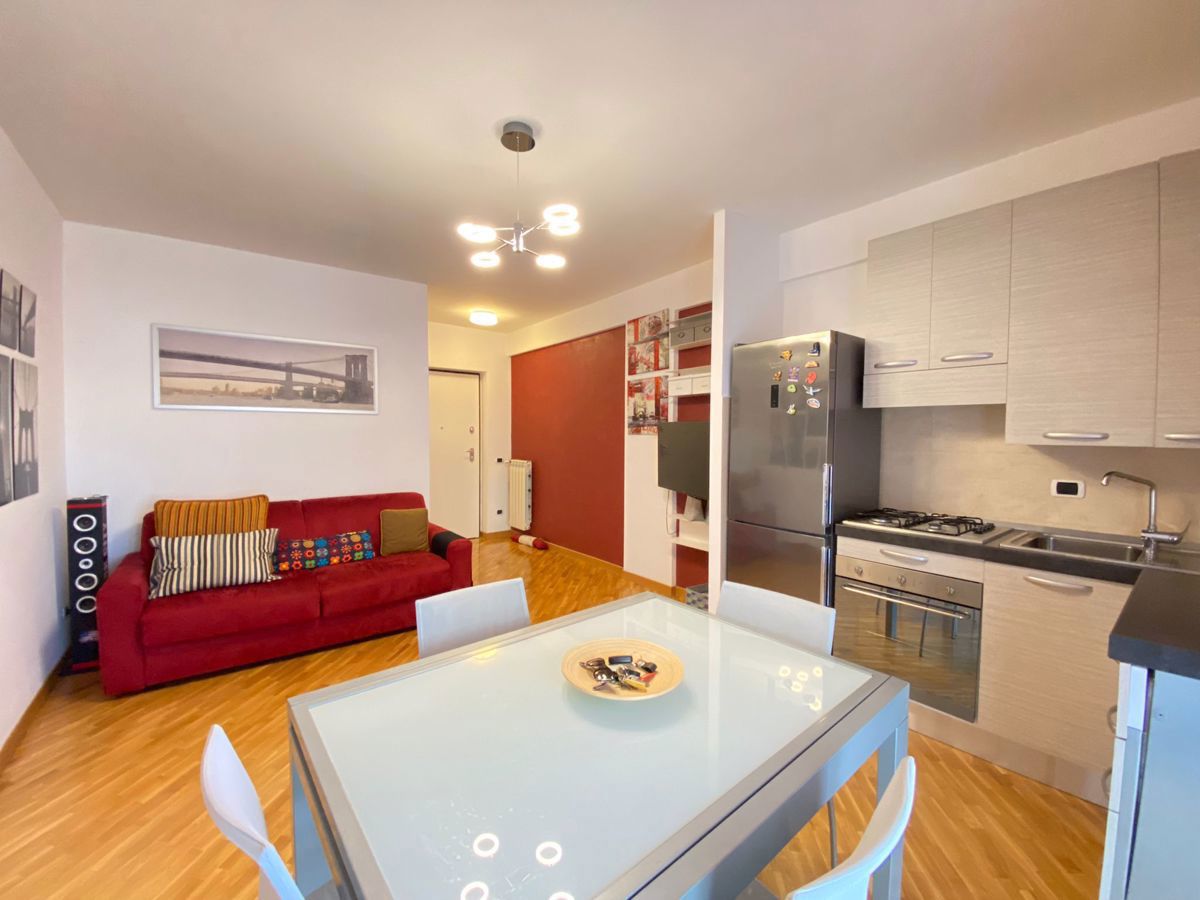 Bilocale arredato in affitto a Velletri