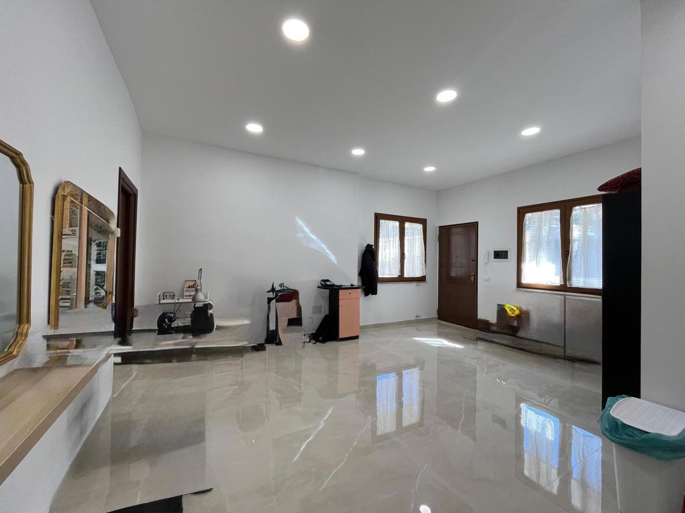 Bilocale ristrutturato a Marino