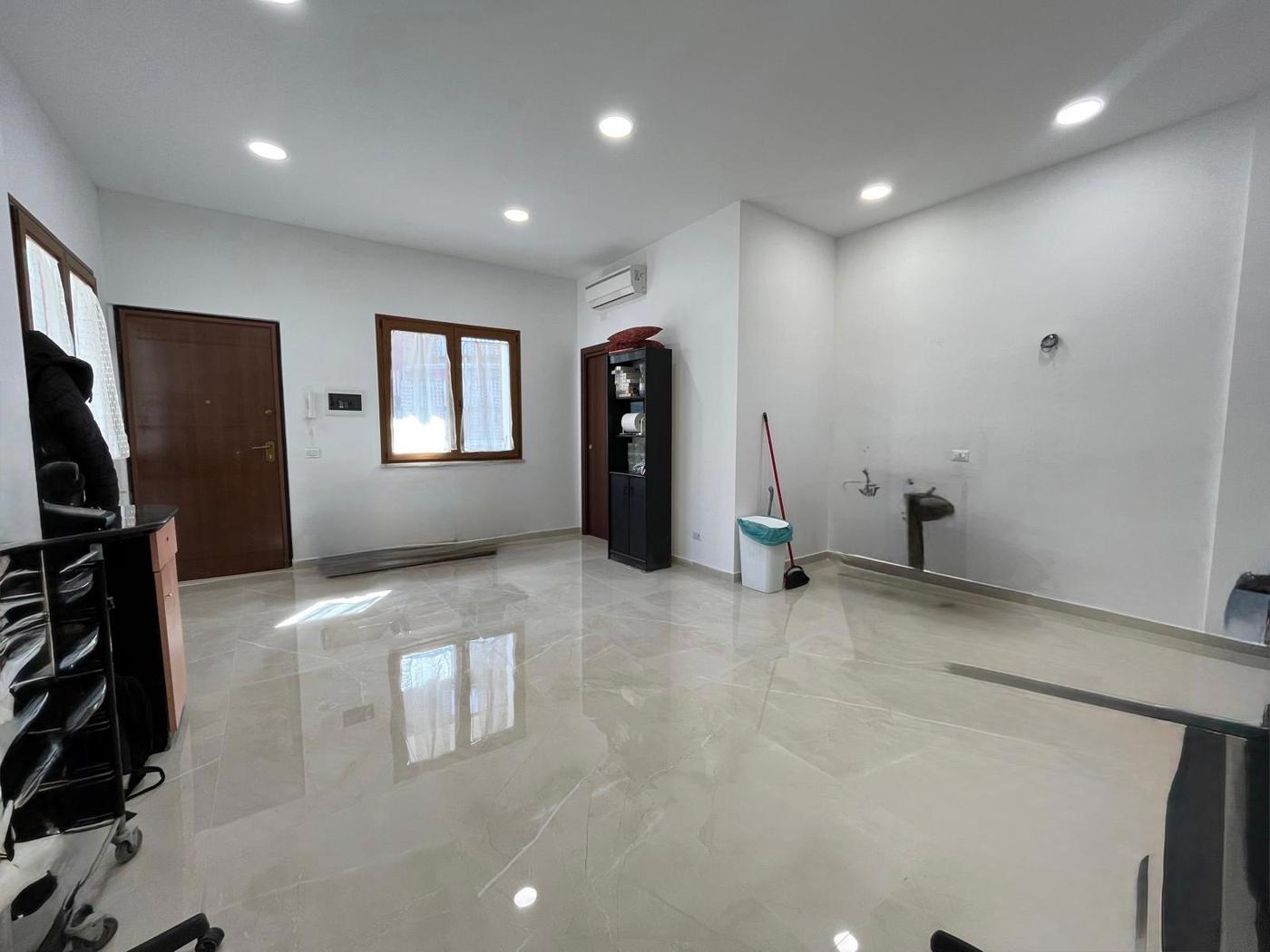 Bilocale ristrutturato a Marino