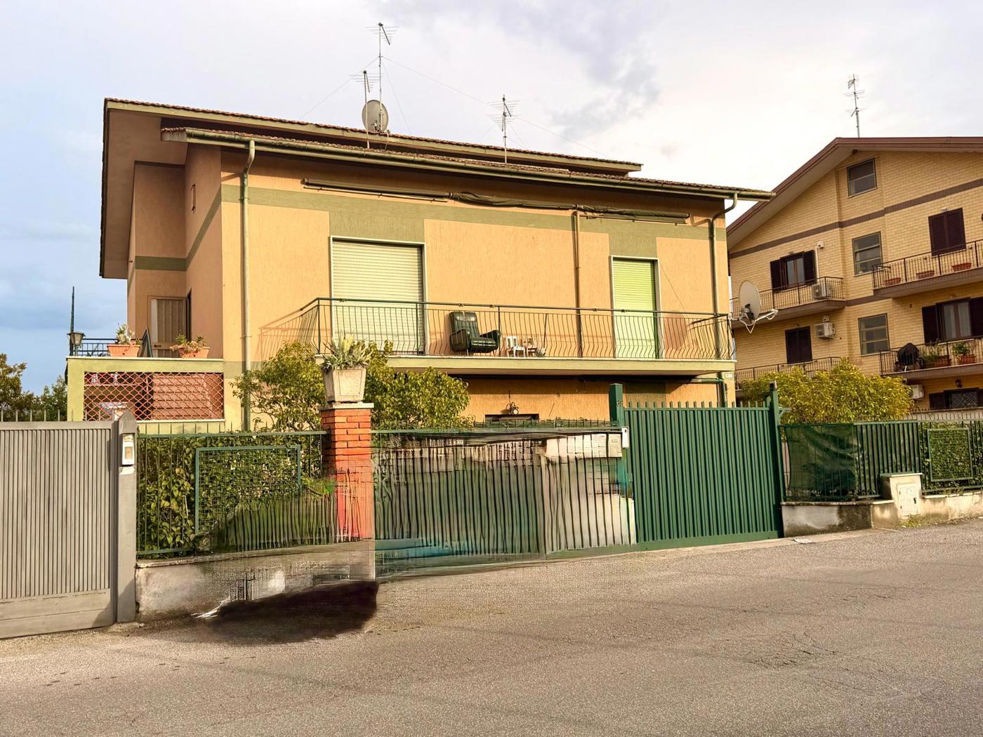 Bilocale ristrutturato a Roma