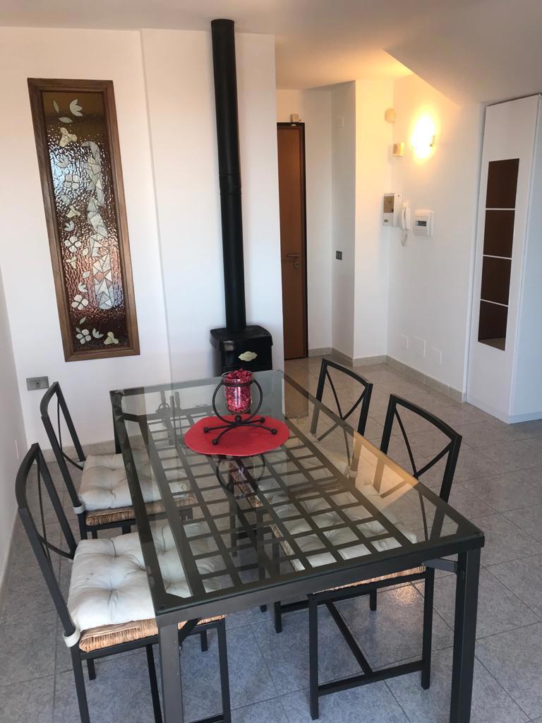 Bilocale arredato in affitto a Velletri