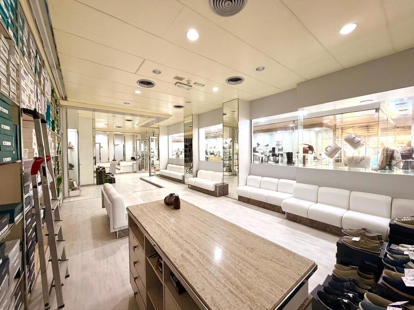 Negozio in affitto a Ciampino