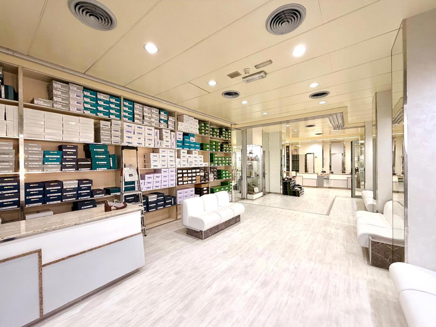 Negozio in affitto a Ciampino