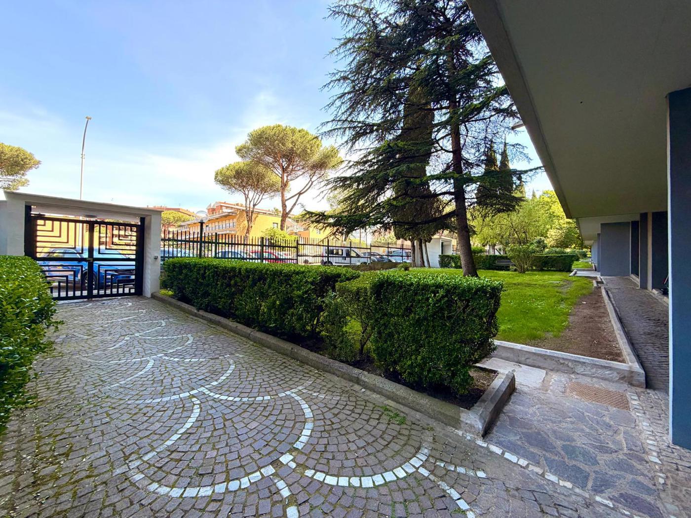 Bilocale arredato in affitto a Roma