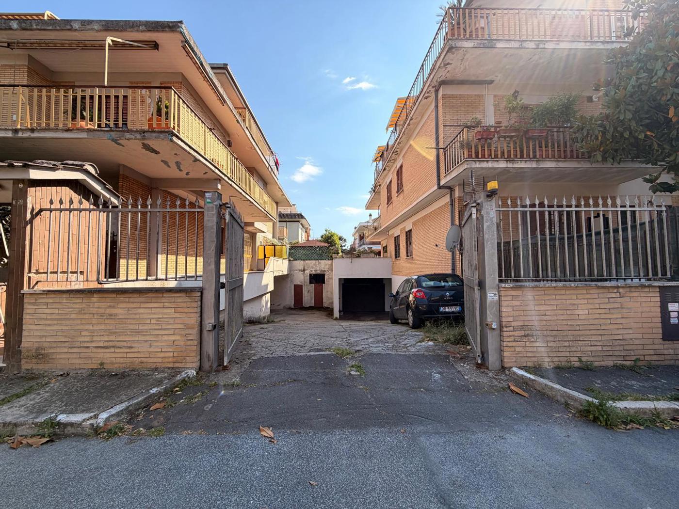 Box/Garage 18mq in affitto a Roma