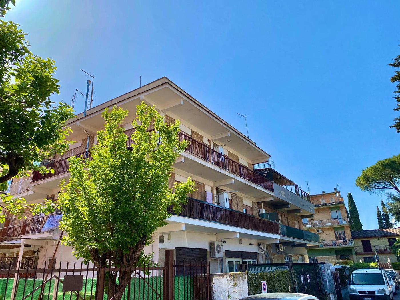 Trilocale arredato in affitto a Roma