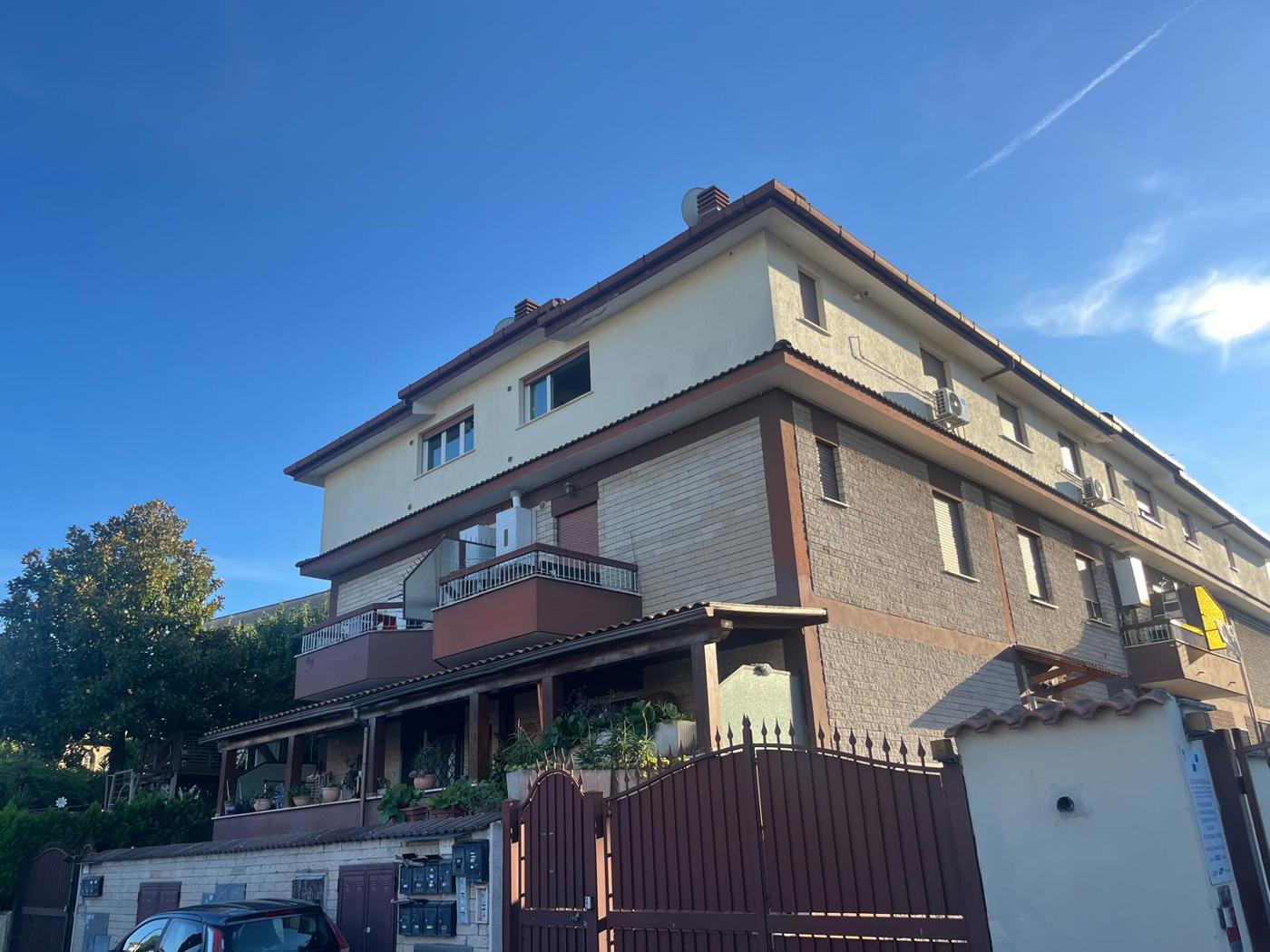 Bilocale arredato in affitto a Roma
