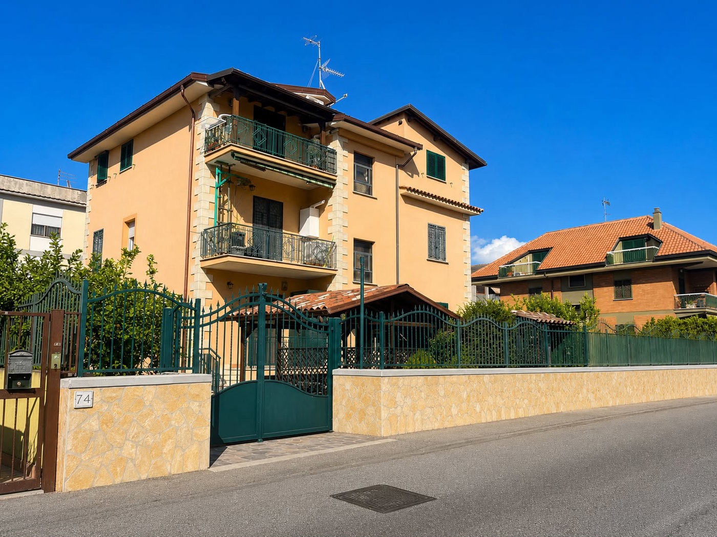 Trilocale arredato in affitto a Roma