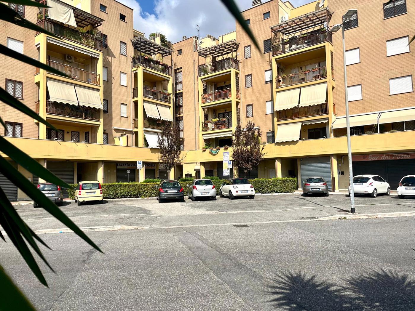 Trilocale arredato in affitto a Roma