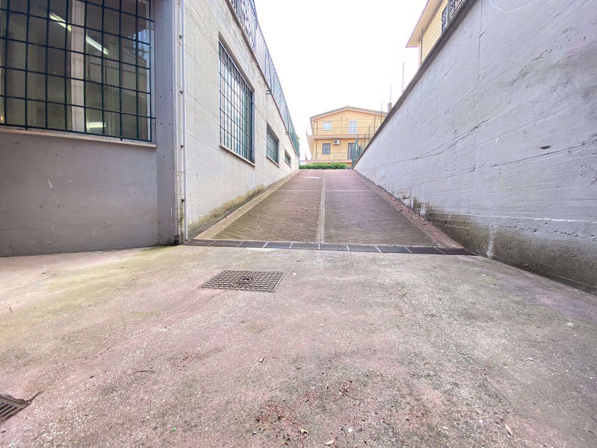 Magazzino in affitto a Roma