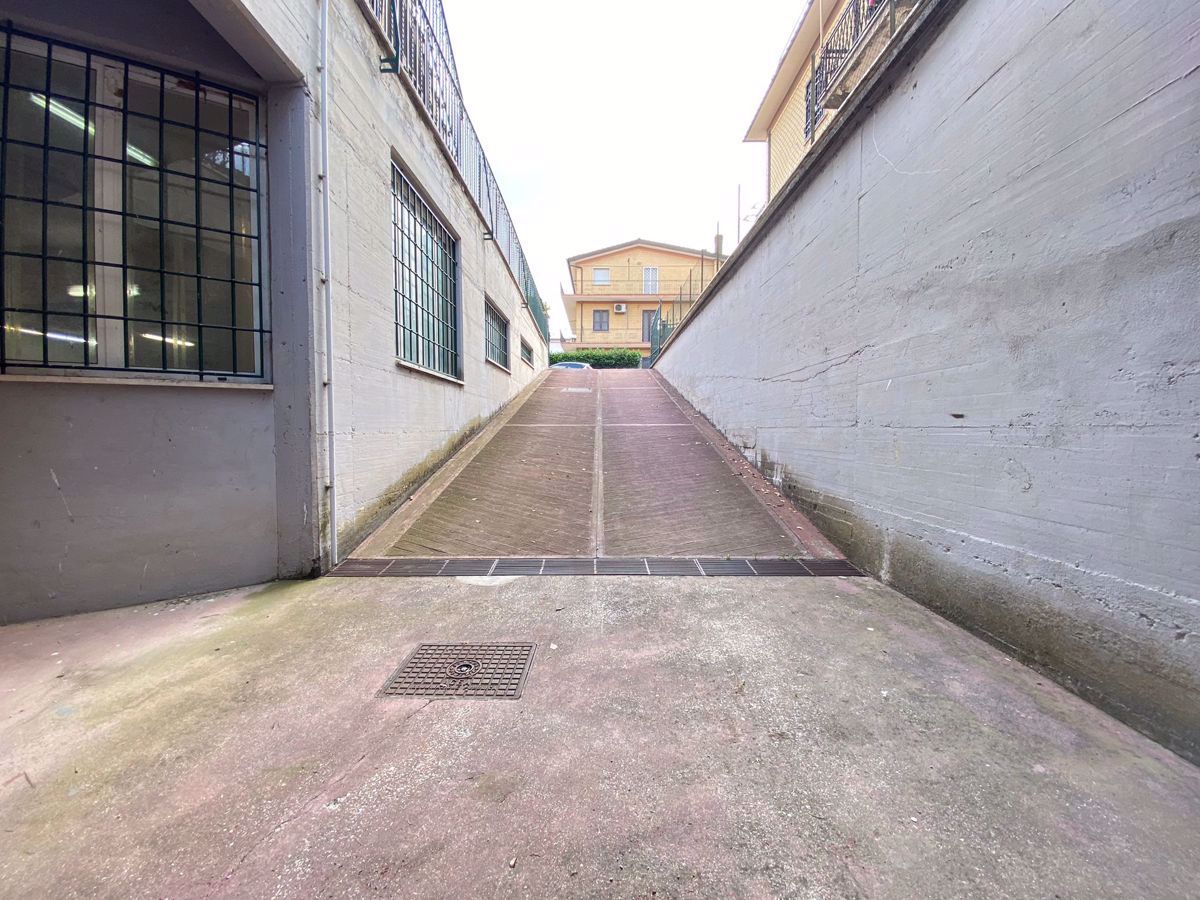 Magazzino in affitto a Roma