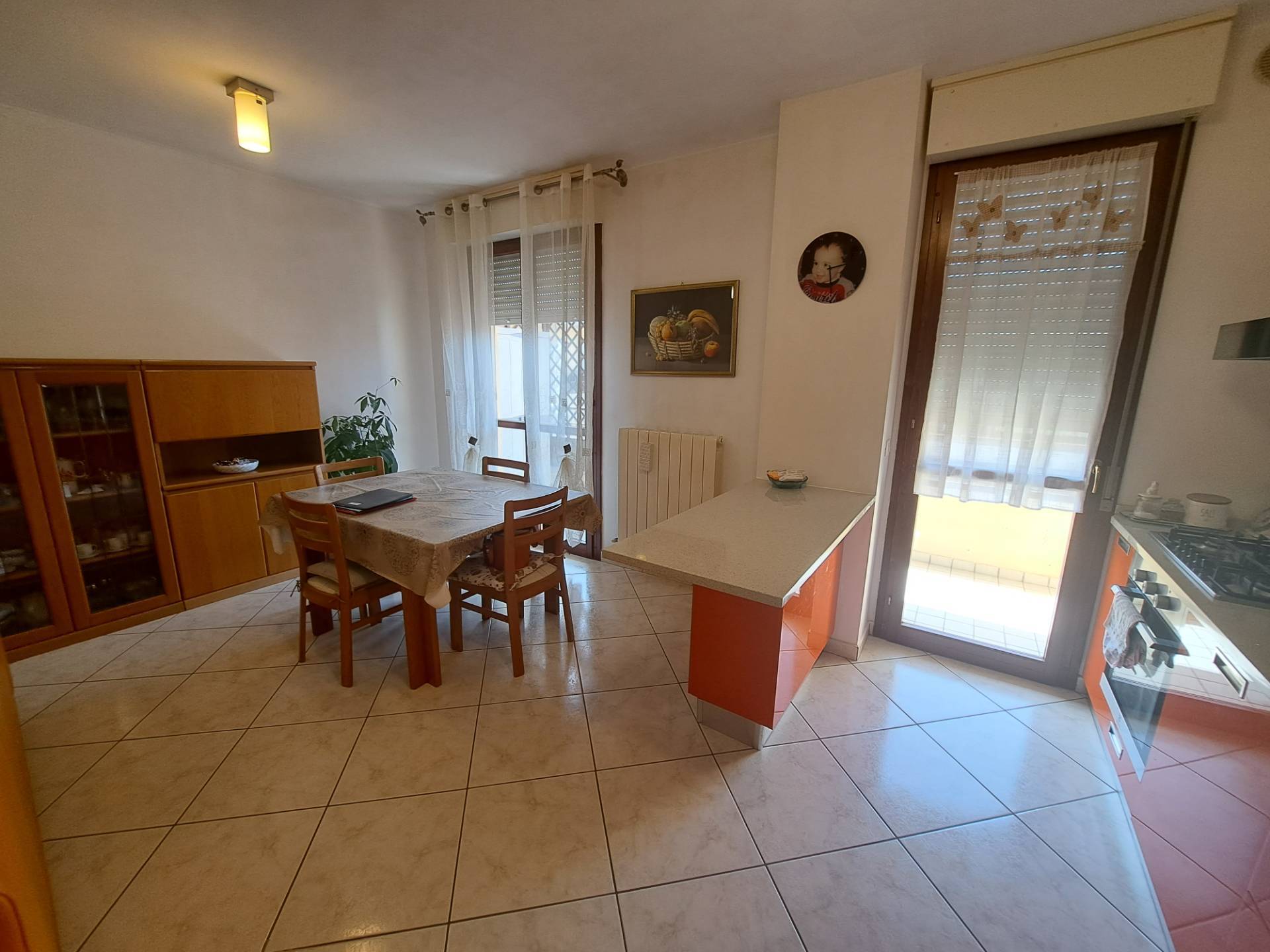 APPARTAMENTO CON GARAGE in vendita a Folignano, Villa Pigna
