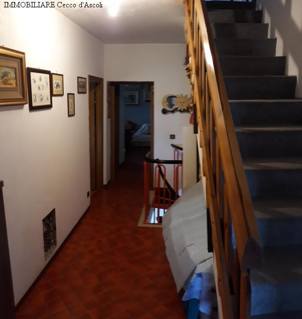 Casa cielo terra in vendita a Civitella del Tronto, Villa Lempa