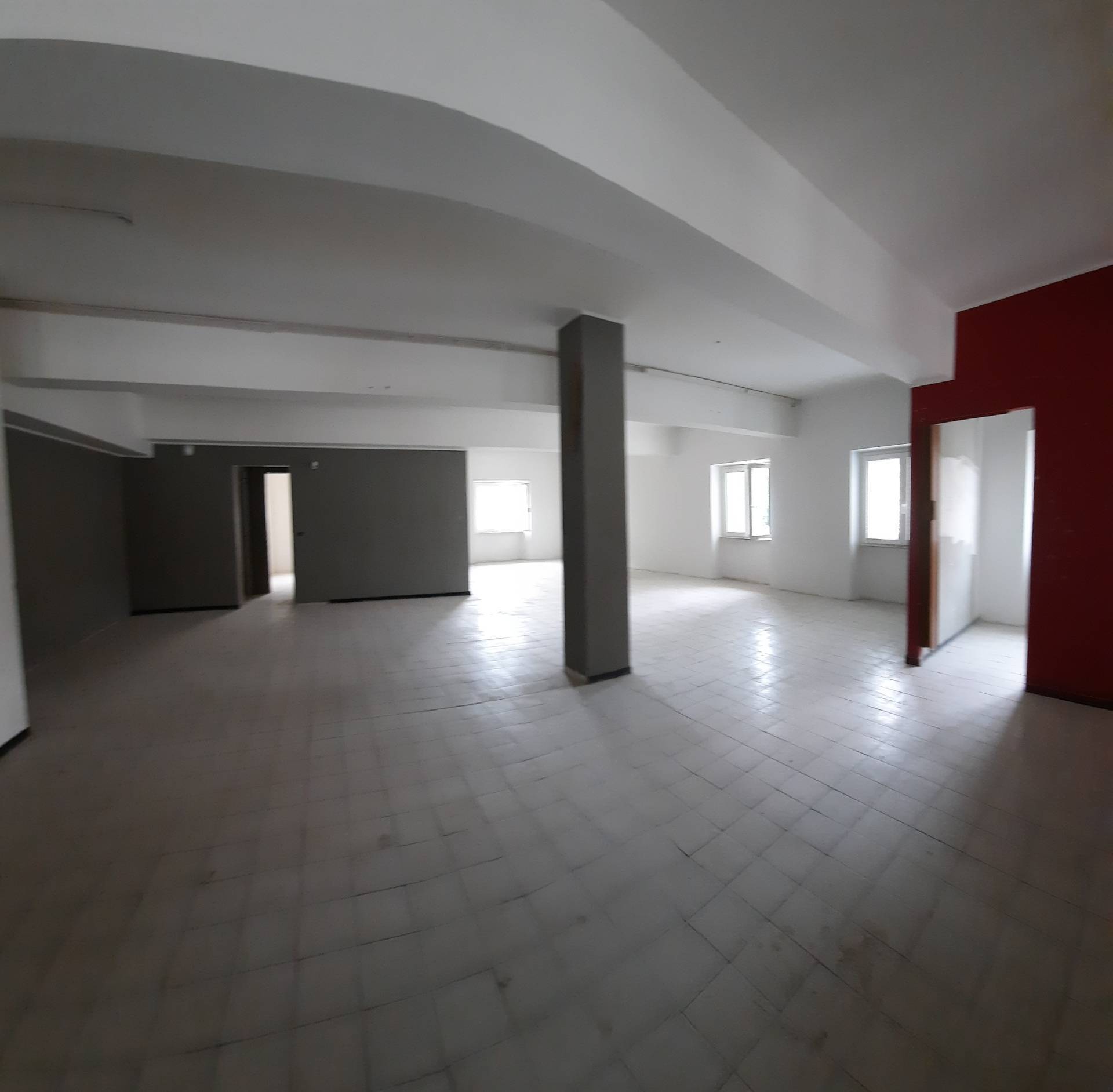 Locale commerciale in affitto a Castel di Lama, Castel di Lama Basso