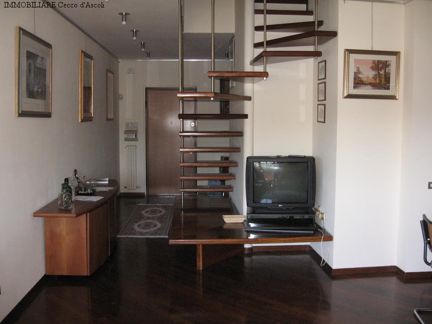 Appartamento con terrazzo in vendita a Ascoli Piceno, Porta Maggiore