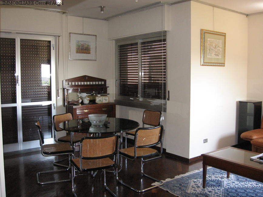 Appartamento con terrazzo in vendita a Ascoli Piceno, Porta Maggiore