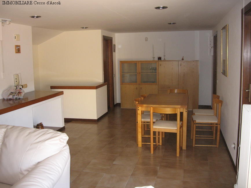 Appartamento con terrazzo in vendita a Ascoli Piceno, Porta Maggiore