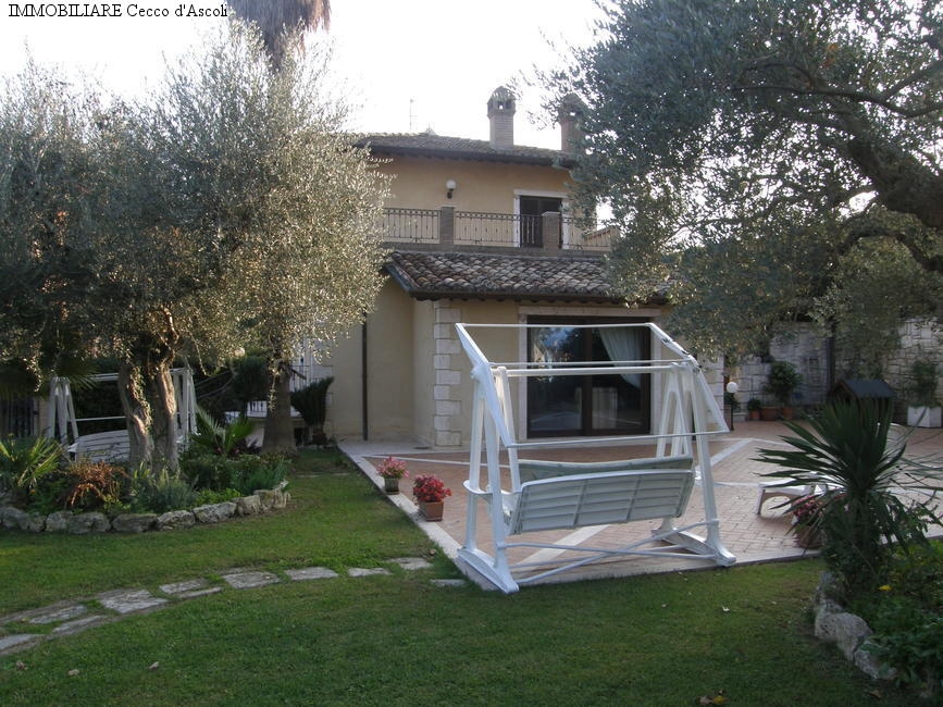 Villa in vendita a Folignano, Villa Pigna
