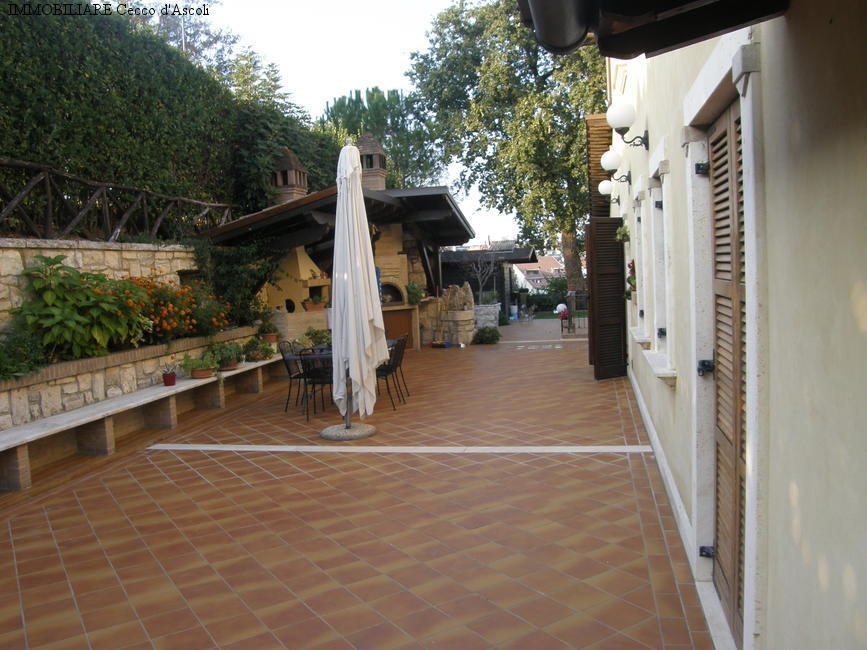 Villa in vendita a Folignano, Villa Pigna