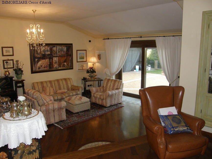 Villa in vendita a Folignano, Villa Pigna