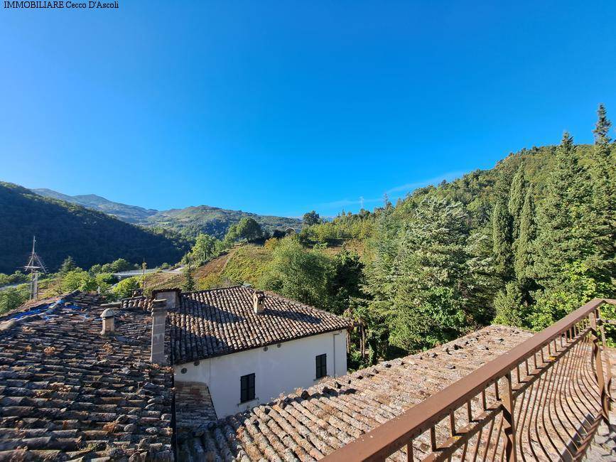 Casa cielo terra in vendita a Acquasanta Terme