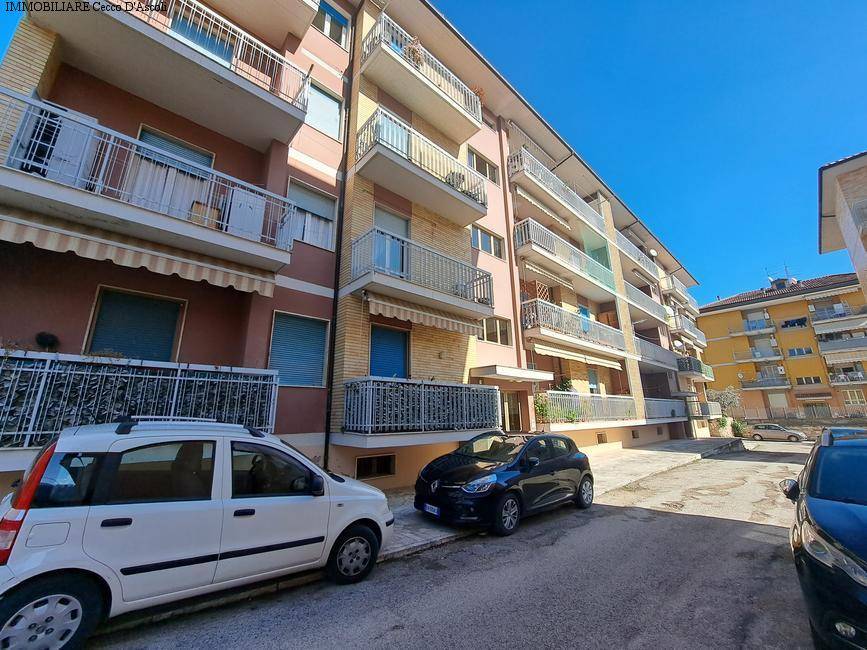 Appartamento in vendita a Ascoli Piceno, Borgo Solest