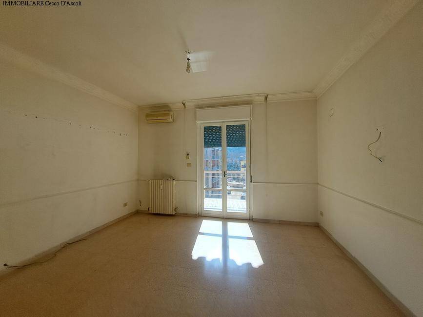 Appartamento in vendita a Ascoli Piceno, Borgo Solest