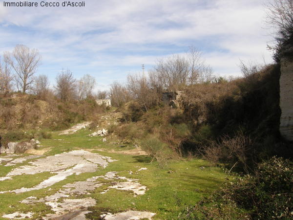 Rustico in vendita a Ascoli Piceno, Colle San Marco