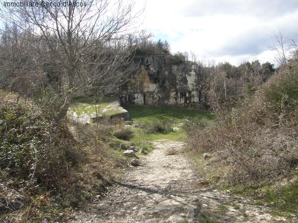 Rustico in vendita a Ascoli Piceno, Colle San Marco