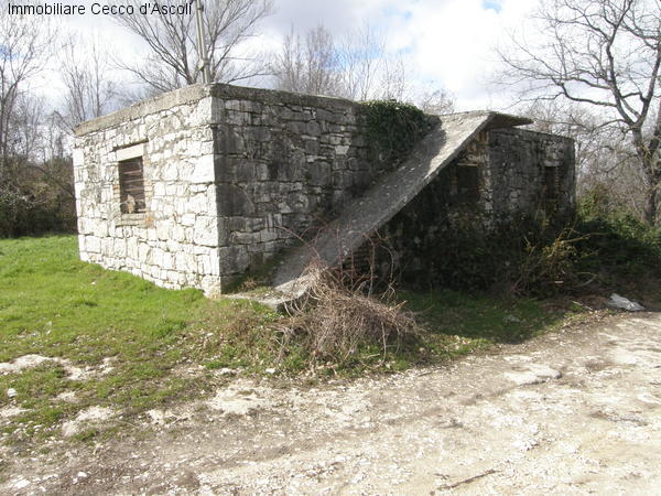 Rustico in vendita a Ascoli Piceno, Colle San Marco