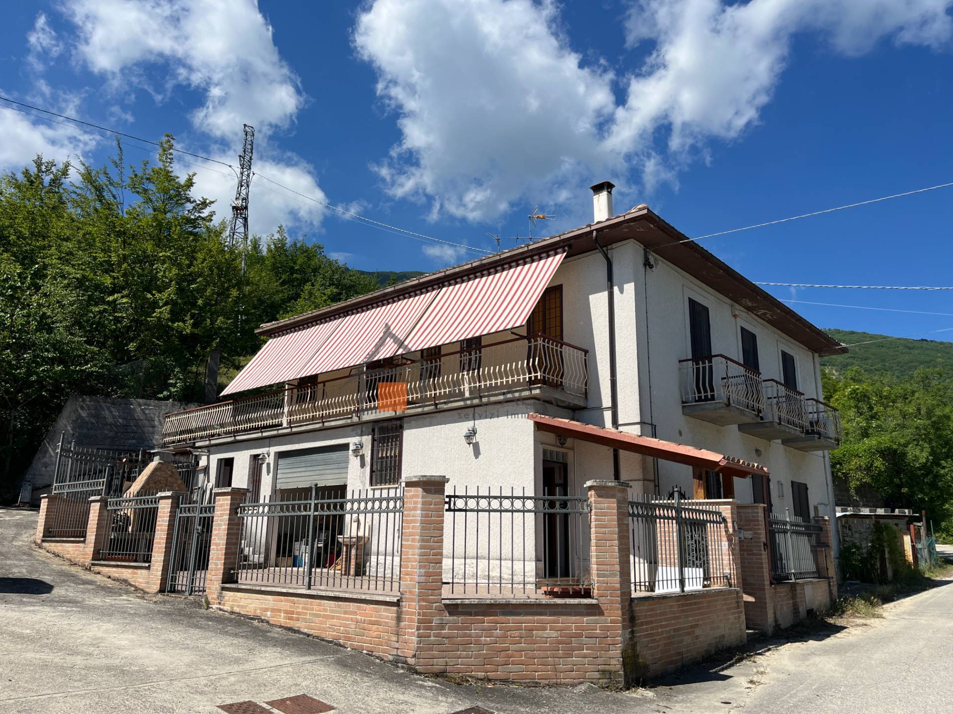 Casa singola in vendita a Civitella del Tronto, Gabbiano