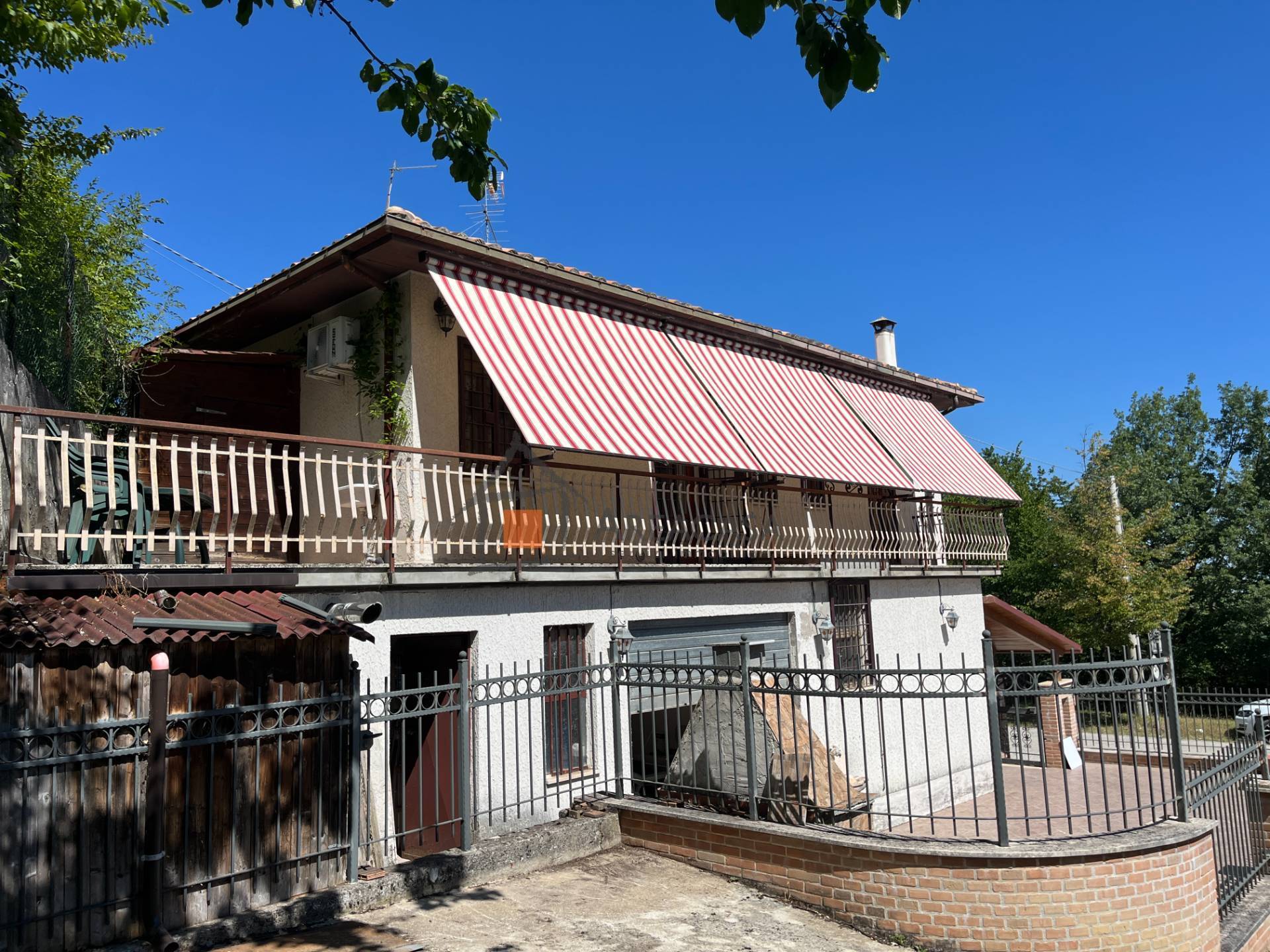 Casa singola in vendita a Civitella del Tronto, Gabbiano
