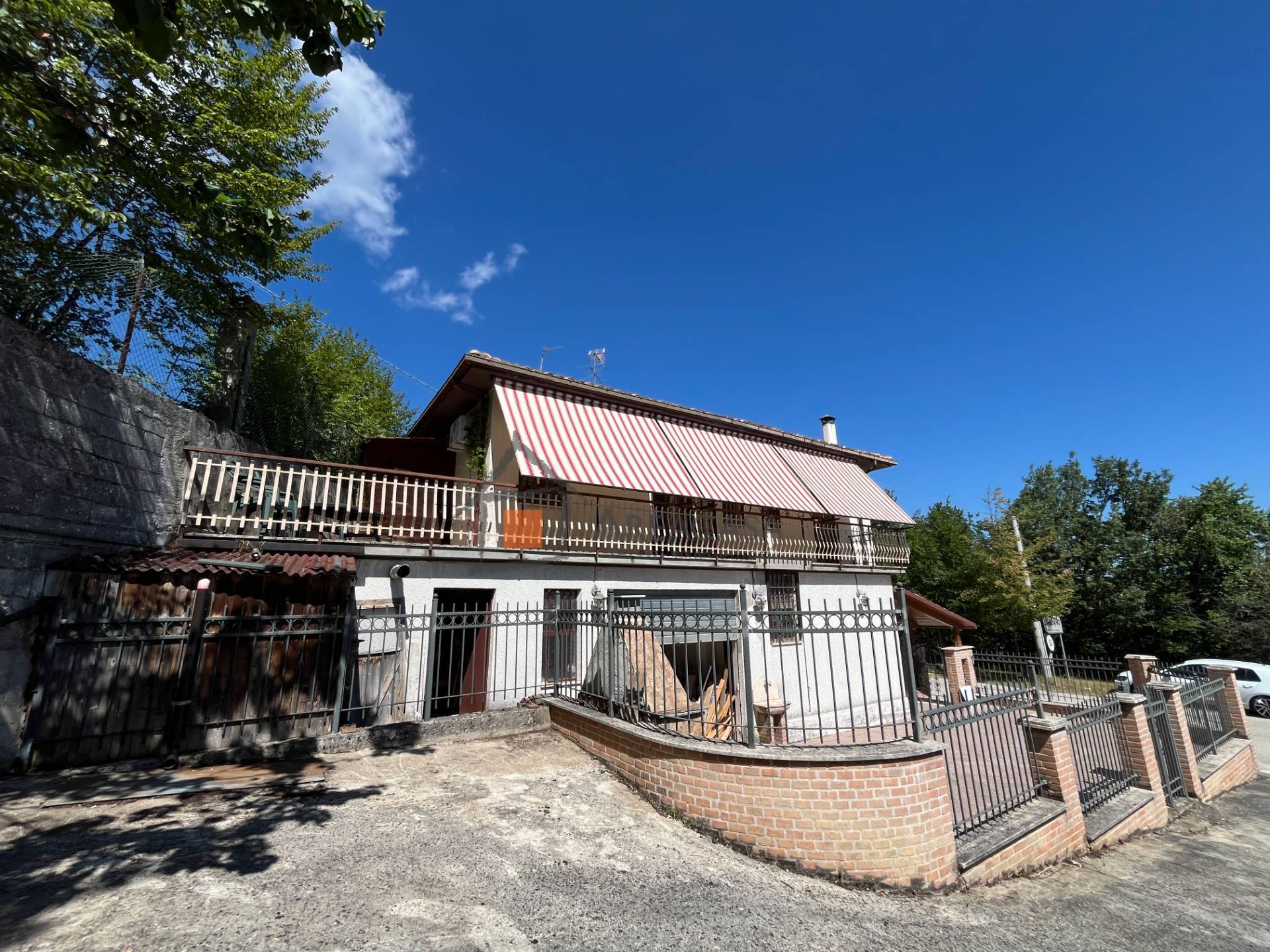 Casa singola in vendita a Civitella del Tronto, Gabbiano