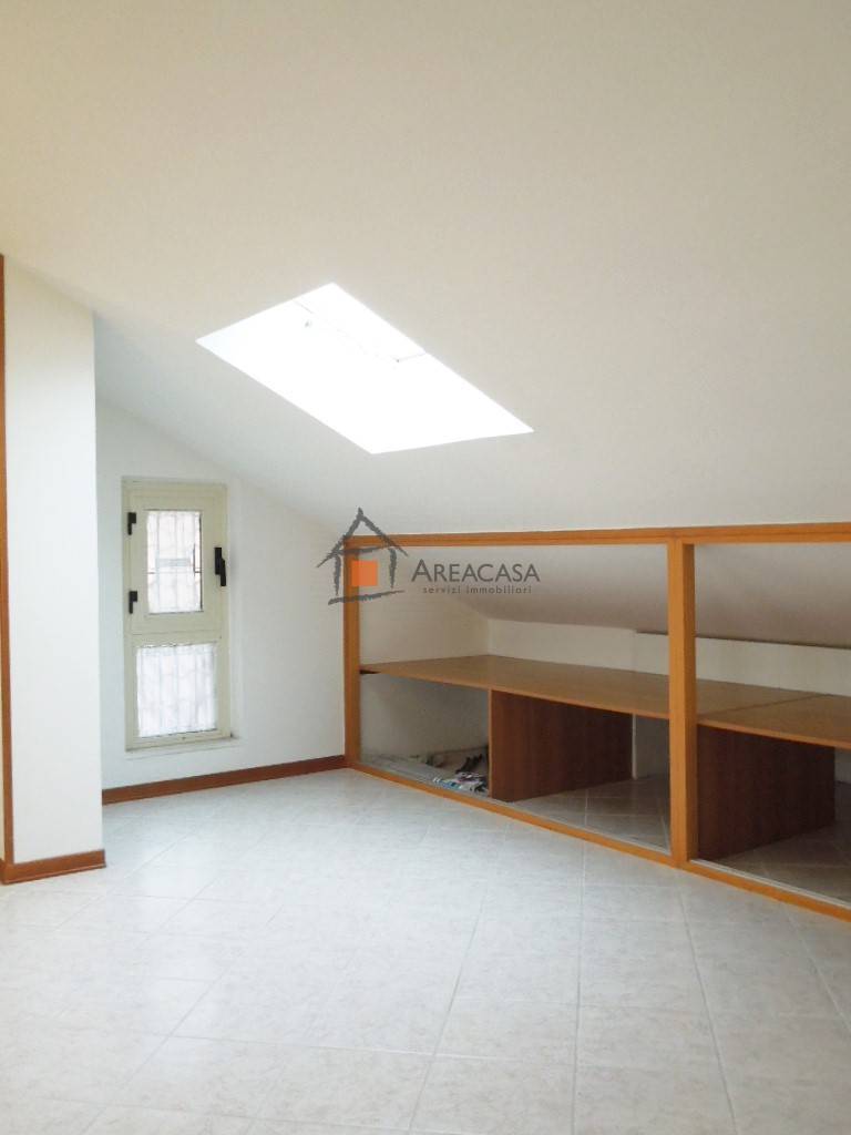 Mansarda in affitto a Sant'Egidio alla Vibrata