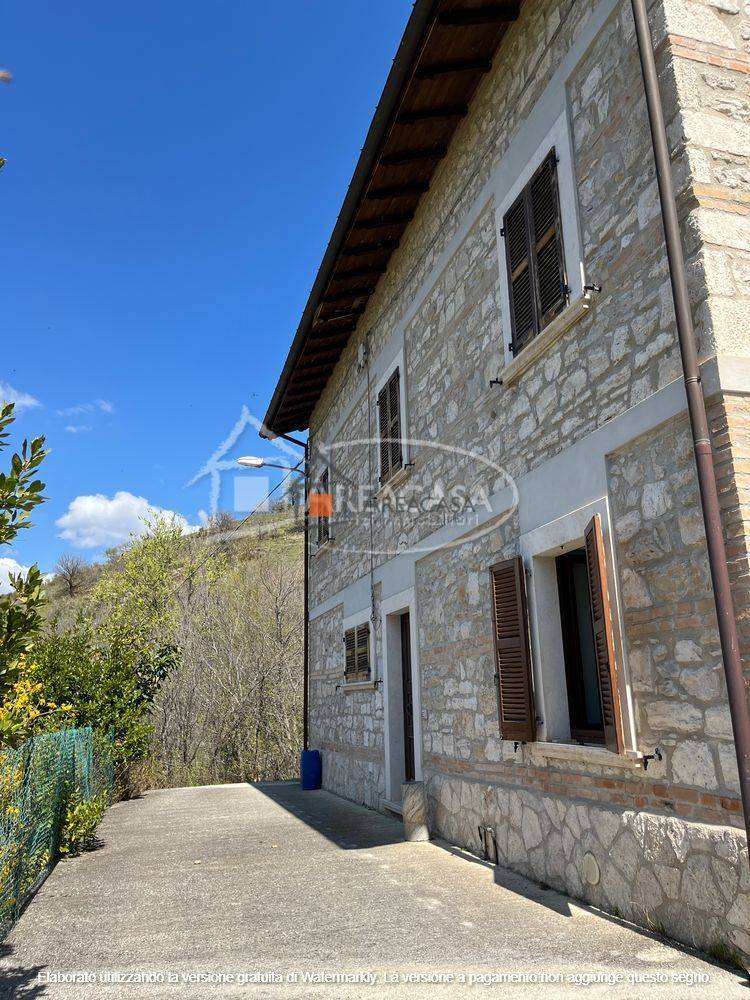Casa singola in vendita a Acquasanta Terme, Paggese
