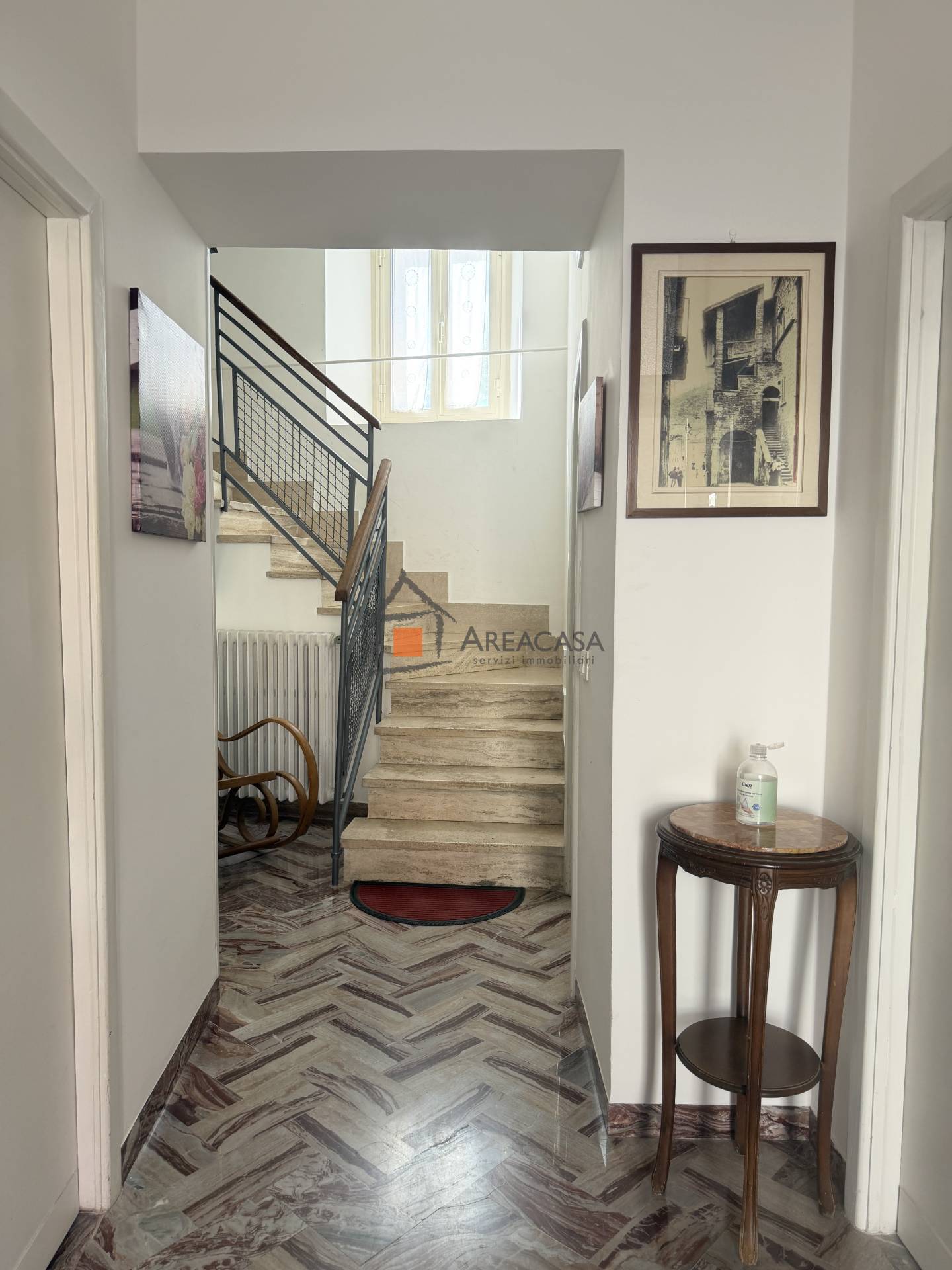 Casa indipendente in vendita a Acquasanta Terme, Centrale