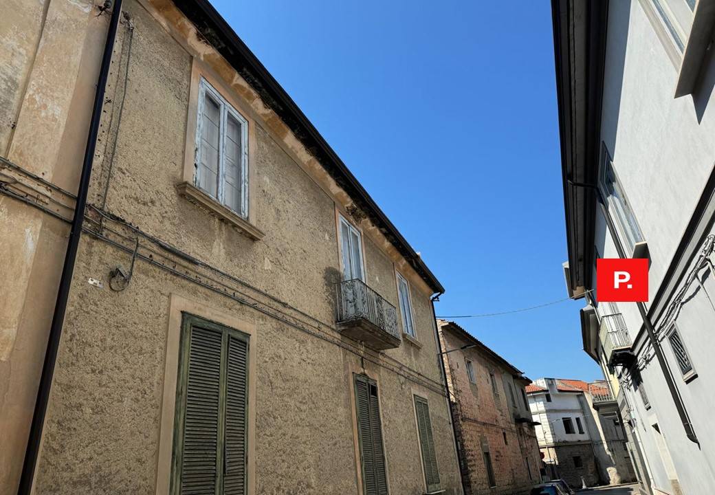 Casa indipendente con terrazzo a Santa Maria Capua Vetere