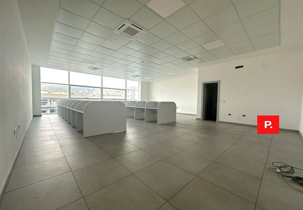 Studio/Ufficio in affitto a Curti