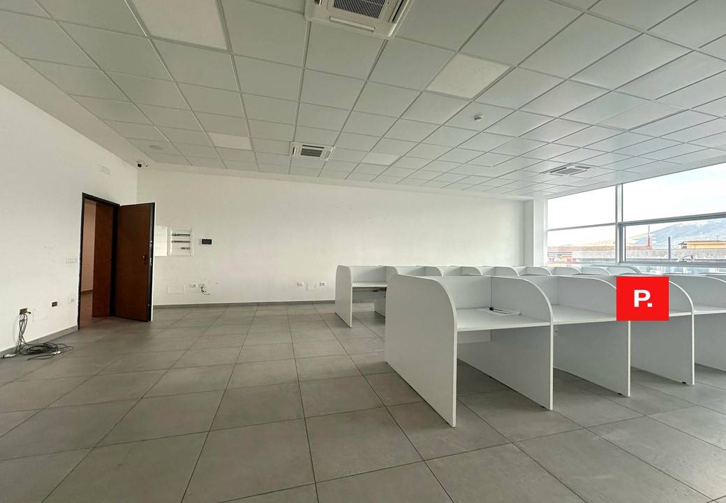 Studio/Ufficio in affitto a Curti