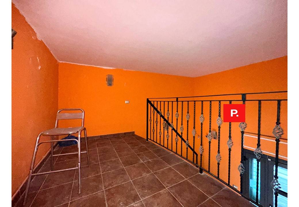 Locale commerciale in vendita a Santa Maria Capua Vetere