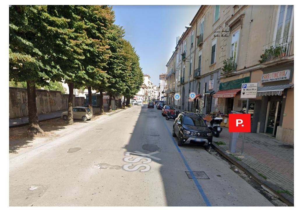 Locale commerciale in vendita a Santa Maria Capua Vetere